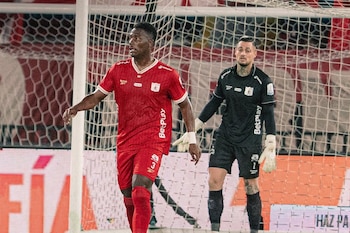 El defensor fue el gran protagonista al abrir el marcador en el clásico de las estrellas ante Millonarios en el estadio Pascual Guerrero-crédito @AmericadeCali/X