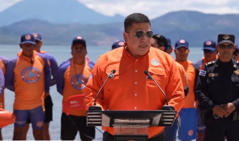 El director Luis Amaya reiteró que la prevención y el seguimiento de recomendaciones oficiales reducen la accidentabilidad en playas y balnearios.(Cortesía)