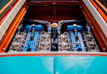 Entre ambos V12 de Lamborghini