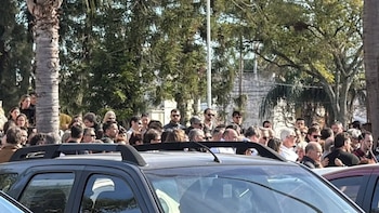 Emotivo adiós a Fernando Cappi en Santa Fe: una multitud despidió al kitesurfista en la Basílica de Guadalupe
