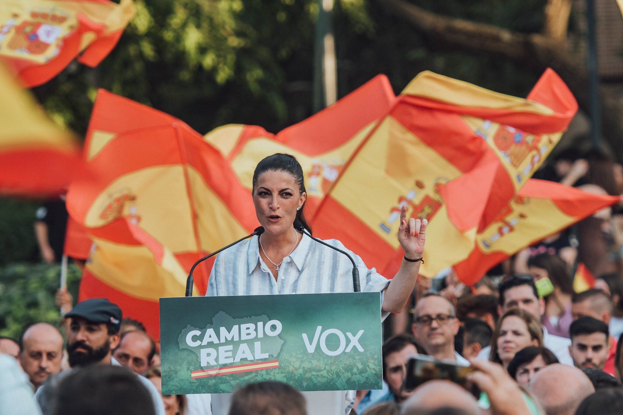 Macarena Olona compartirá experiencias adquiridas en casos judiciales relevantes durante su visita a El Salvador./ (Facebook)