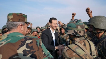 La UE prorroga sanciones contra el antiguo régimen de Al Assad y levanta restricciones a nuevas autoridades