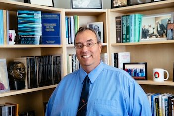 A partir del aporte de