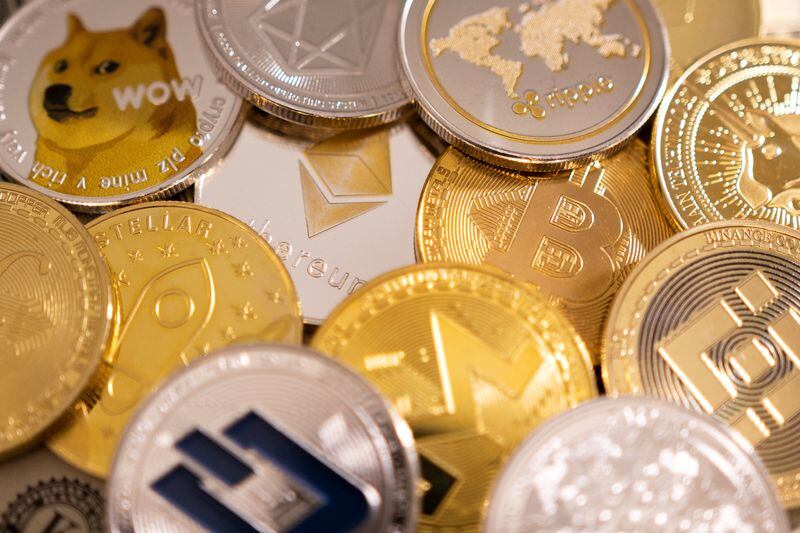 Ilustración de una representación de criptodivisas. (REUTERS/Dado Ruvic)