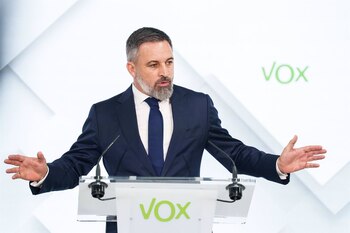 VOX sancionado por financiación irregular.