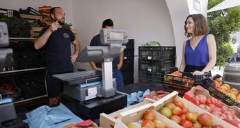 La presidenta de la Comunidad