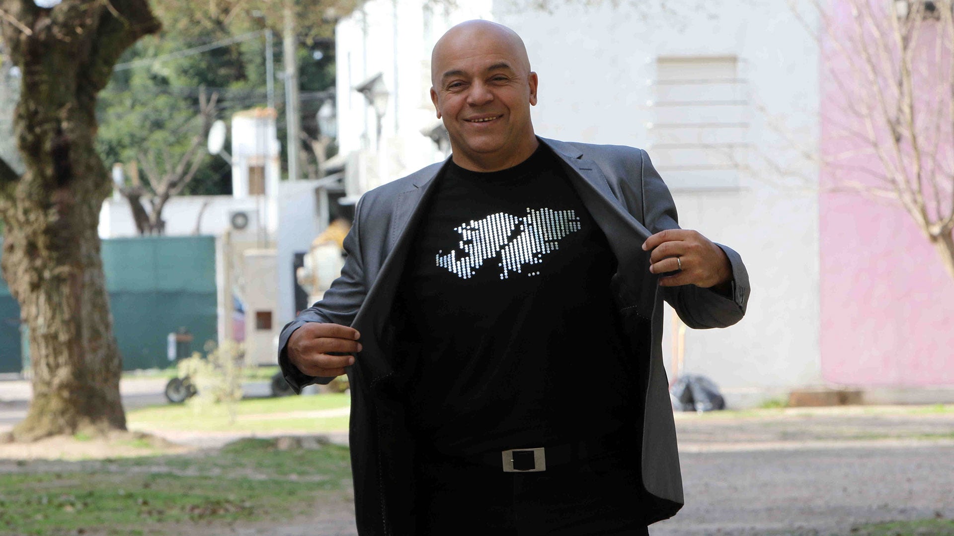 Fabio Santana, ex combatiente de Malvinas, cantará el himno en la despedida de Messi (infobae)