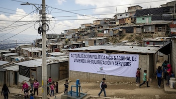 Actualización de la política nacional de vivienda prioriza la regularización y el acceso a servicios en asentamientos precarios en Guatemala