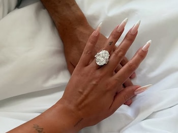 El anillo de compromiso de