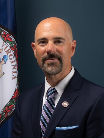 Terrance C. “Terry” Cole (Gobierno