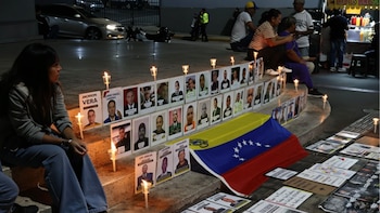 Alertan que la mayoría de los presos políticos excarcelados en Venezuela continúan sometidos a la vigilancia del régimen
