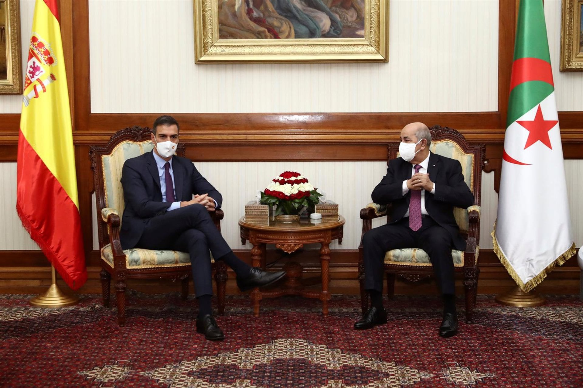 Sánchez viaja a Argelia para pasar página al desencuentro e incrementar el suministro del gas