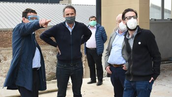 Agustín Simone junto a su