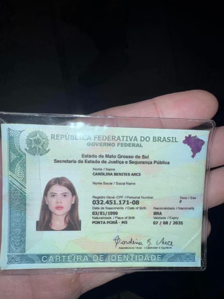El documento brasileño de Carolina Benítez Arce, la mujer que murió cuando un grupo de personas secuestró a su pareja