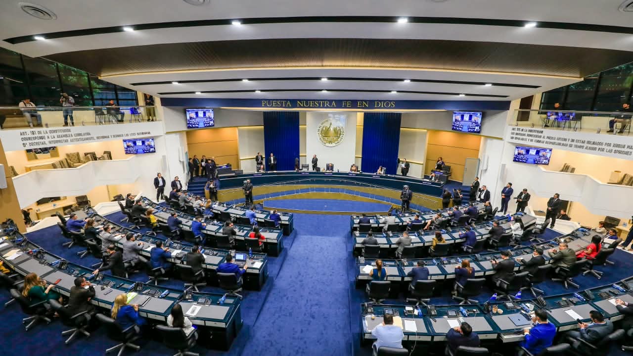 La Asamblea Legislativa de El Salvador aprobó una reforma a la Ley de Presupuesto 2026 para incorporar USD 97 millones a 13 instituciones públicas. (Cortesía: Asamblea Legislativa de El Salvador)
