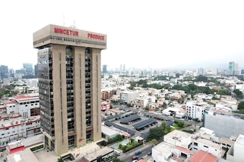 A regulamentação autoriza o Ministério da Produção a transferir recursos para a Cofide enquanto o certificado estiver válido.