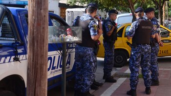 La Policía trabaja en el lugar del hecho (Irma Montiel)