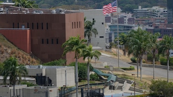 La Embajada de EEUU confirmó que todo su personal ya trabaja desde Caracas: “El objetivo es avanzar hacia elecciones libres”