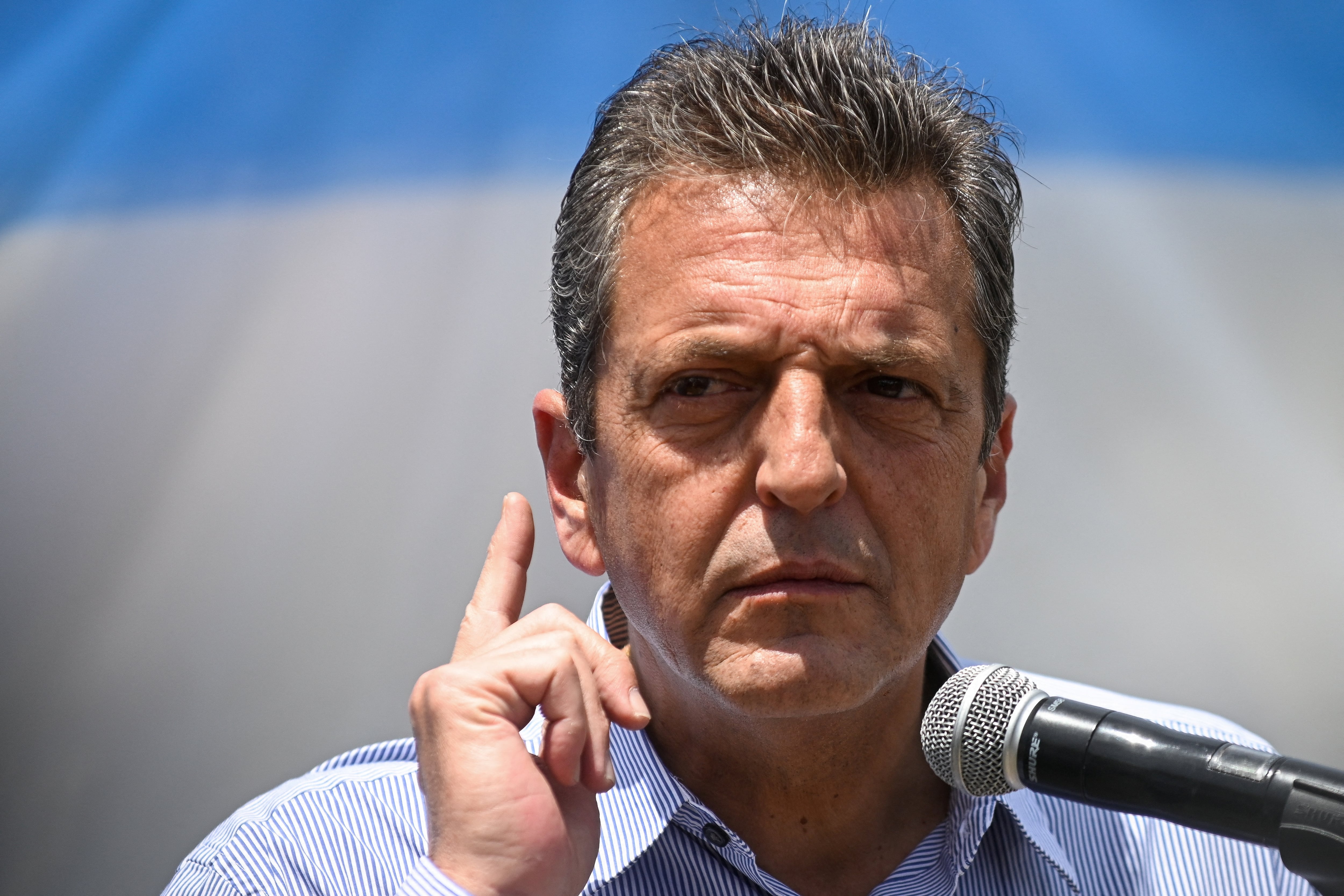 Massa busca ordenar el peronismo y postergar debate de candidaturas