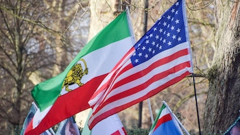 Omán ve "progresos significativos" entre