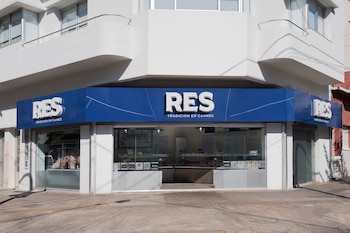 RES con sus tiendas y