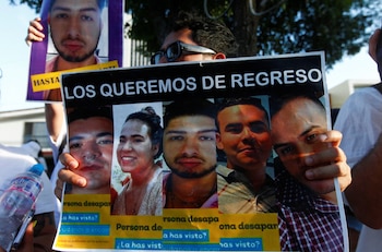 Las familias de los jóvenes