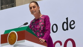 La presidenta Claudia Sheinbaum señaló una campaña de desinformación impulsada por la ultraderecha internacional durante su segundo aniversario electoral. | (X, RosaIcela)