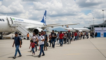 Más de 31,700 migrantes repatriados llegaron a Guatemala en el primer semestre de 2026 según la OIM