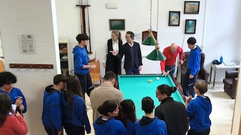 Ancianos de la Llar Avinguda