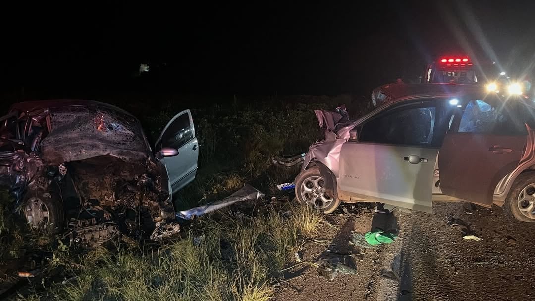El siniestro involucró a un Volkswagen Fox argentino y un Ford Focus brasileño, cuyos conductores resultaron gravemente heridos y sobrevivieron al primer impacto (Servicio Auxiliar Civil de Bomberos de Casca)