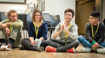 Nos pasa, el primer podcast