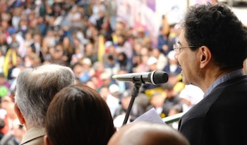 El senador Iván Cepeda, candidato