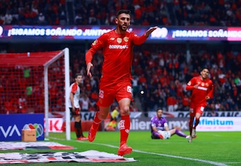 El Club Toluca está en busca del tricampeonato, de la mano de su actual campeón de goleo Paulinho.(REUTERS/Eloisa Sánchez)