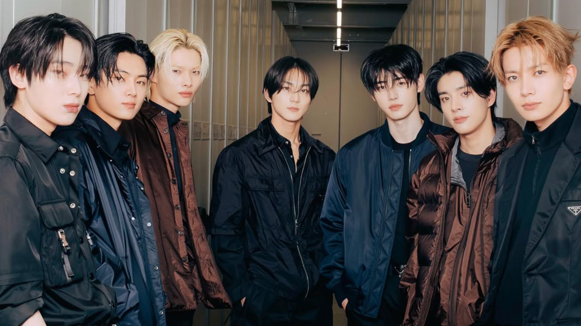 La popular banda de K-pop Enhypen posa para una foto oficial antes de iniciar su gira mundial, la cual incluirá una presentación en Perú el 8 de julio.