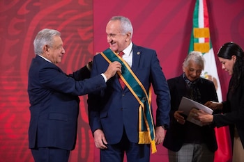 condecoracion Jesus Seade