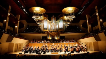 Así quedó la reforma legal para proteger a artistas, intérpretes y músicos ante la IA