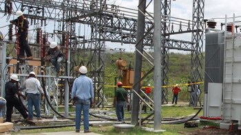 Sindicalistas de la empresa eléctrica