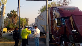 Tráiler descompuesto Circuito Interior a