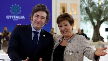 Ganancias, IVA y Monotributo: los cambios que sugirió el FMI para los impuestos que pagan los argentinos