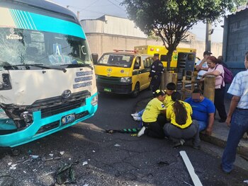 Las estadísticas de 2026 muestran un incremento del 18 % en accidentes de tránsito, con más de 8,445 incidentes y 526 fallecidos. (Foto: Comandos de Salvamento)