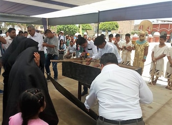 Escenificación del sepelio Muchik en