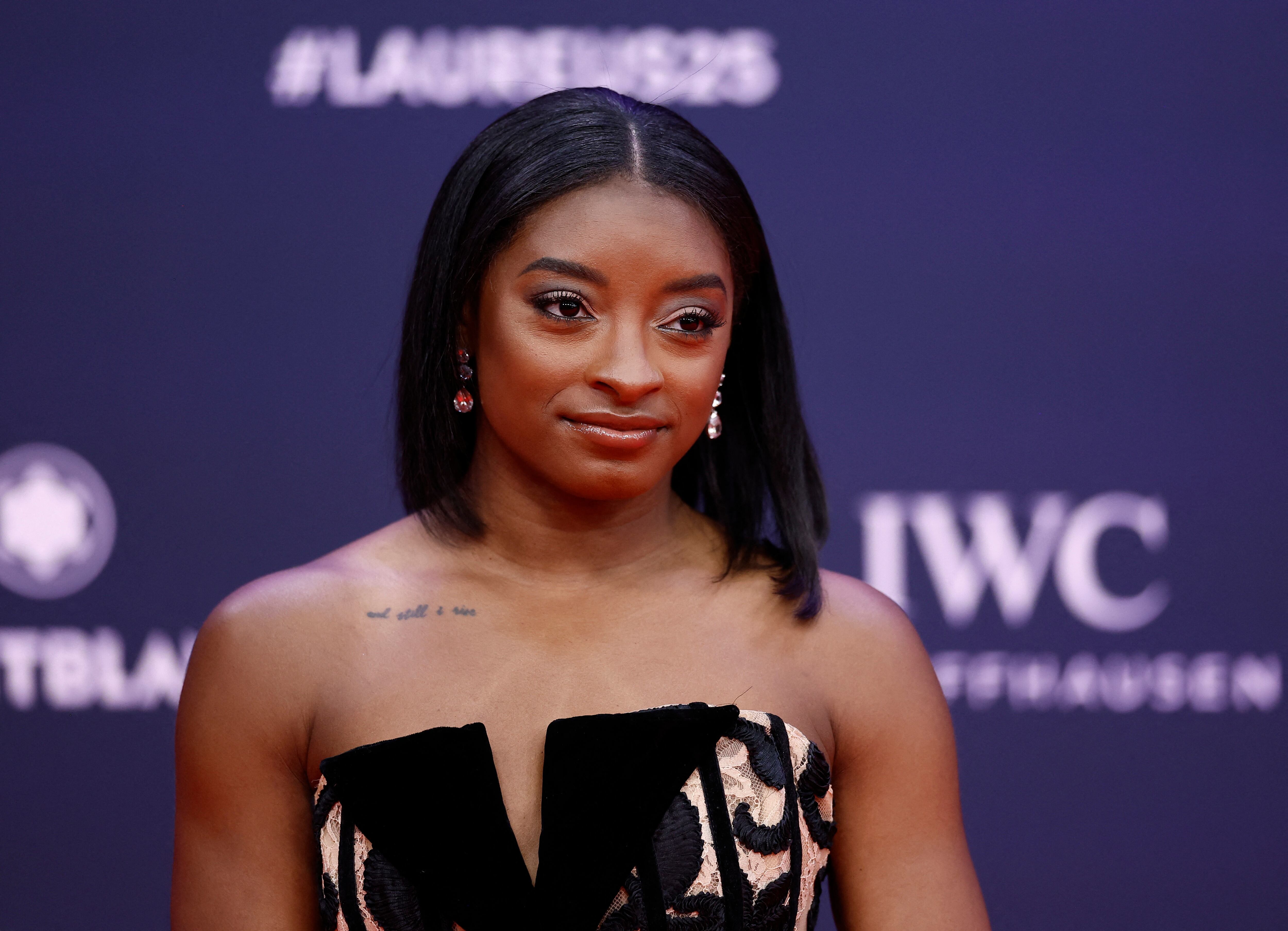 La gimnasta Simone Biles en la ceremonia de los Premios Laureus (REUTERS/Juan Medina)