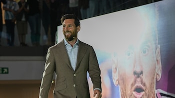 Messi se gana a los niños de Oviedo a base de consejos: “Si yo fuera al patio de un colegio, aprendería más de ellos que ellos de mí”