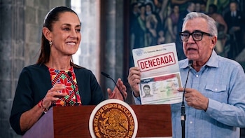 Sheinbaum afirma que desconoce sobre retiro de visa al gobernador Rocha Moya