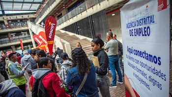 Alcaldía de Bogotá lanzó 2.780 vacantes laborales para la última semana de agosto: conozca las opciones y cómo postularse