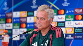 José Mourinho: "Lo único intocable es el escudo"