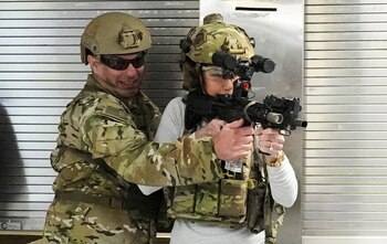 Kristi Noemfue designada en el