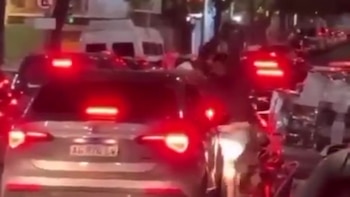 El motociclista utilizó su casco