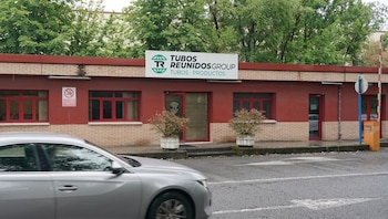 Exteriores de la sede de Tubos Reunidos, en Amurrio, País Vasco (Iñaki Berasaluce / Europa Press)