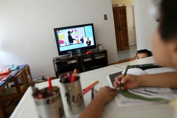 Tomar clases a distancia (REUTERS/Edgard